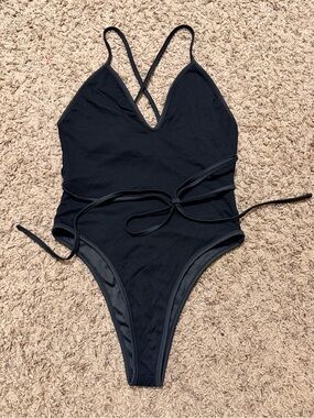 Black Ribbed One-Piece Thong Swimsuit with Crisscross Straps NWOT